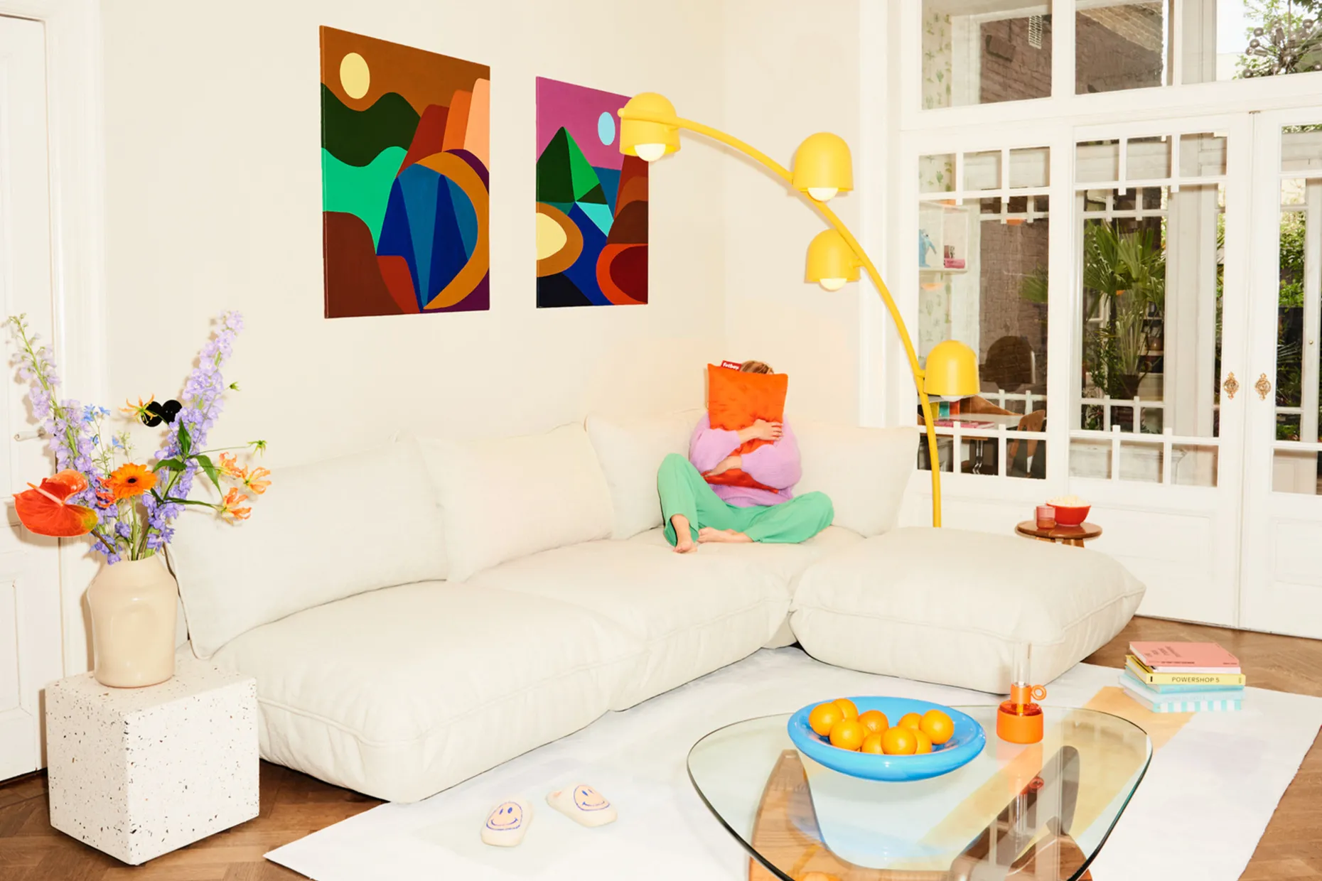Big Lebow Arc lamp, geel, 186x234 cm