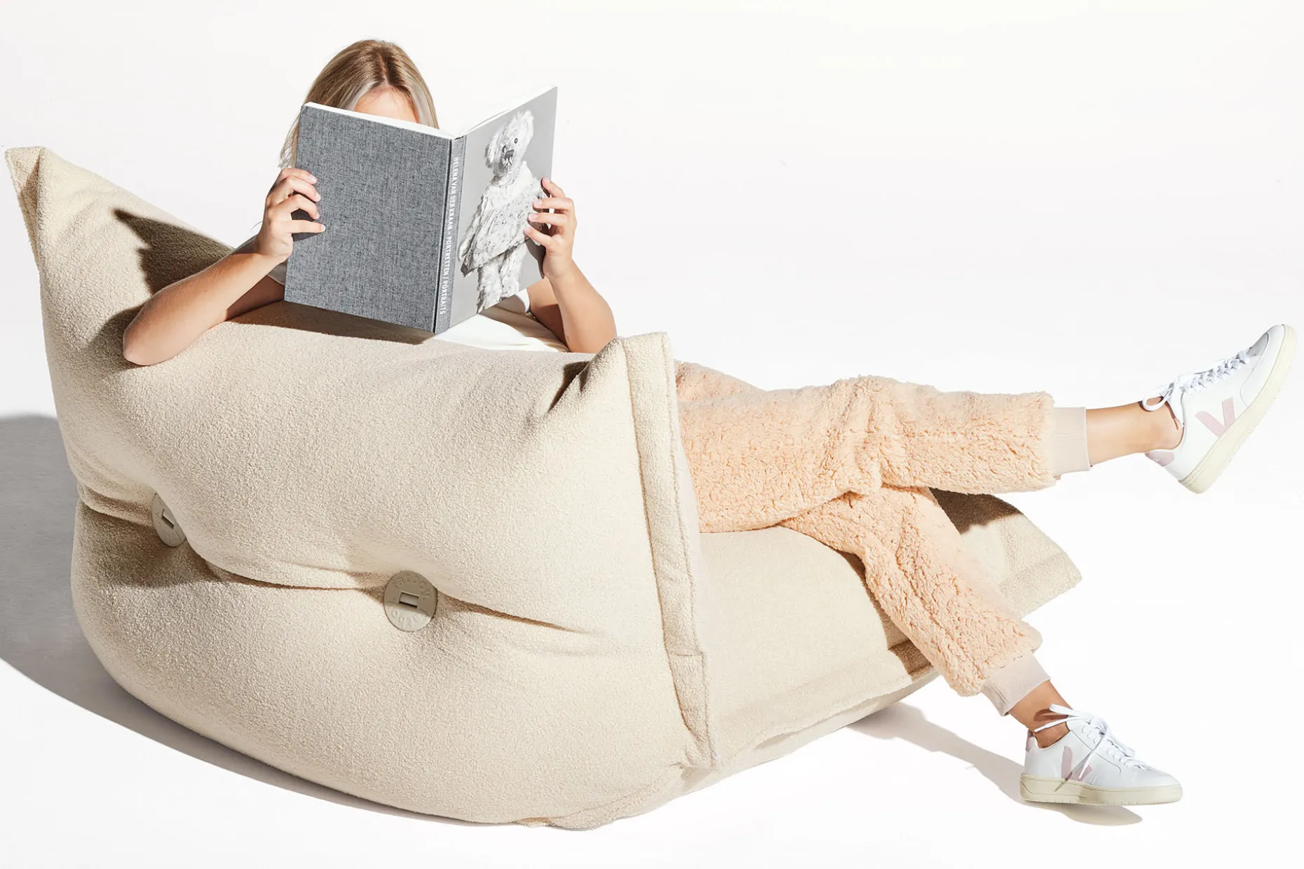 the BonBaron Sherpa Loungestoel, beige, 120x120x75 cm