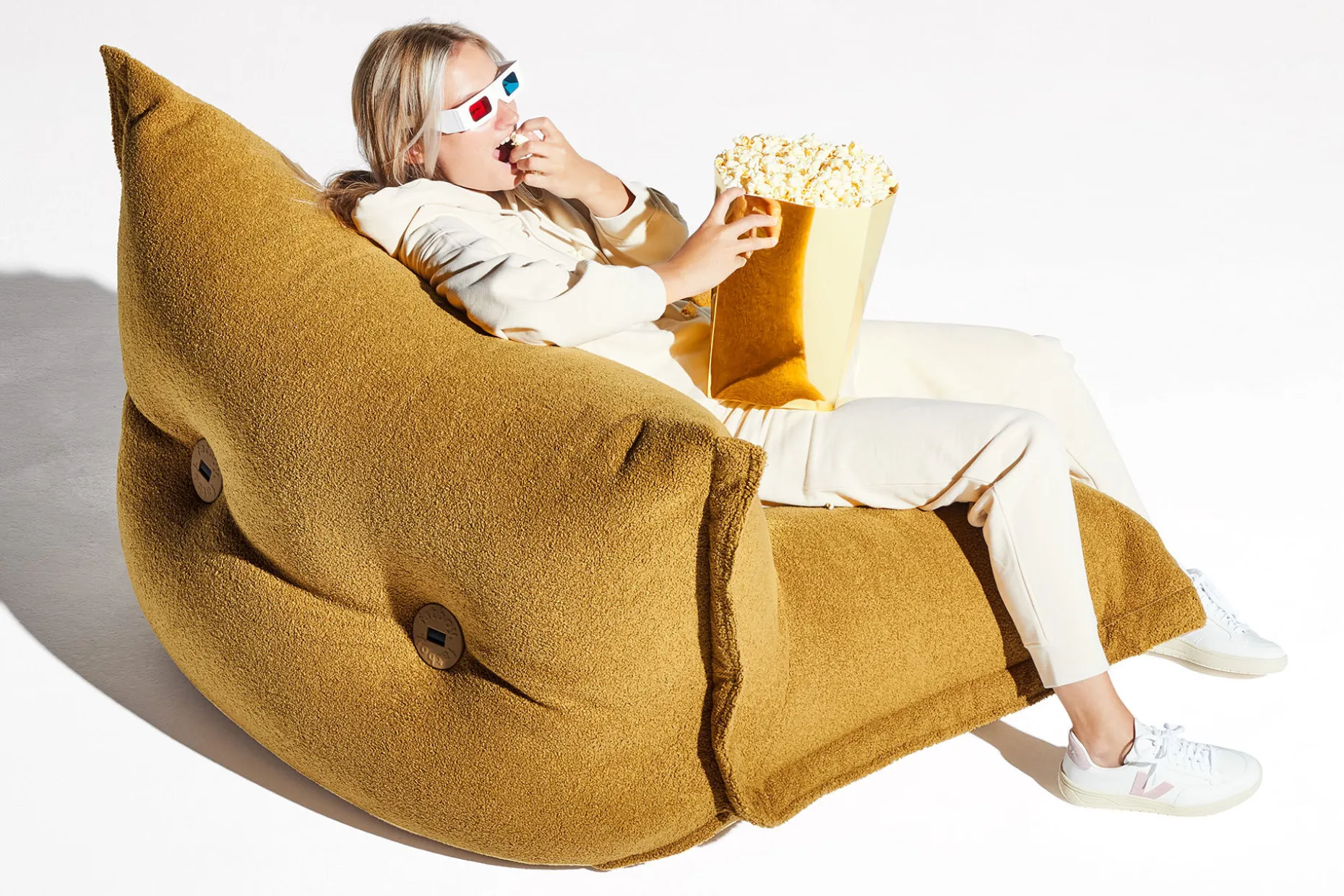 the BonBaron Sherpa Loungestoel, goud, 120x120x75 cm