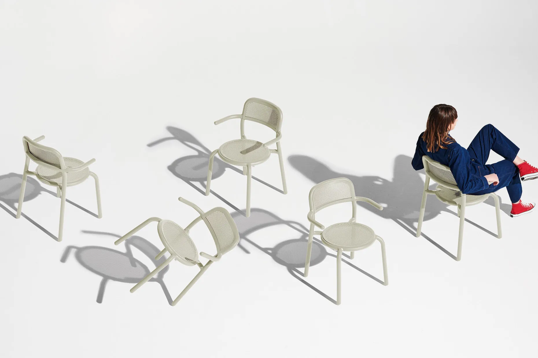 Toní Armchair Tuinstoel met armleuning, beige, 59.5x54.5x80.5 cm