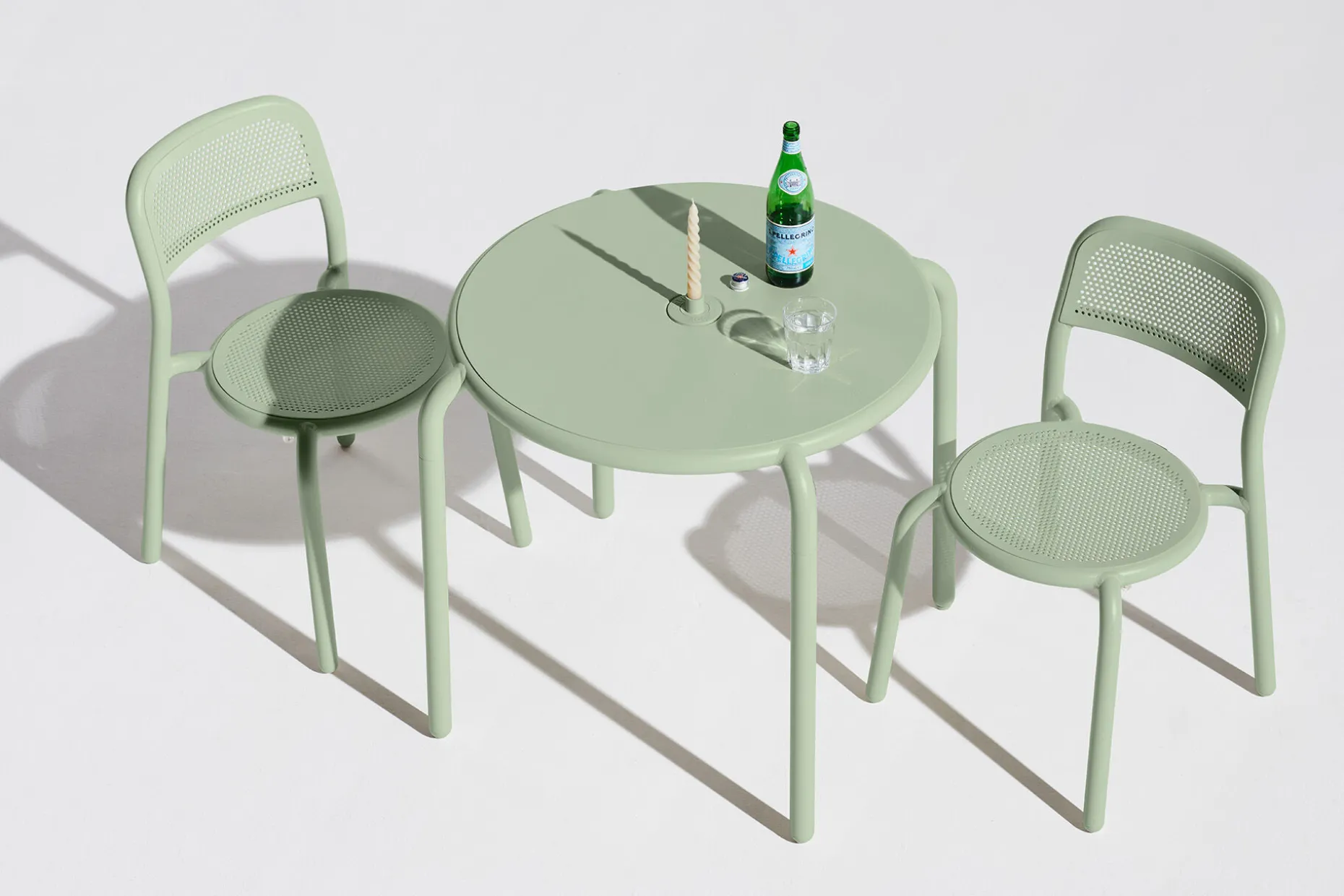 Toní Bistreau Kleine tuintafel, groen, 80x80x76 cm