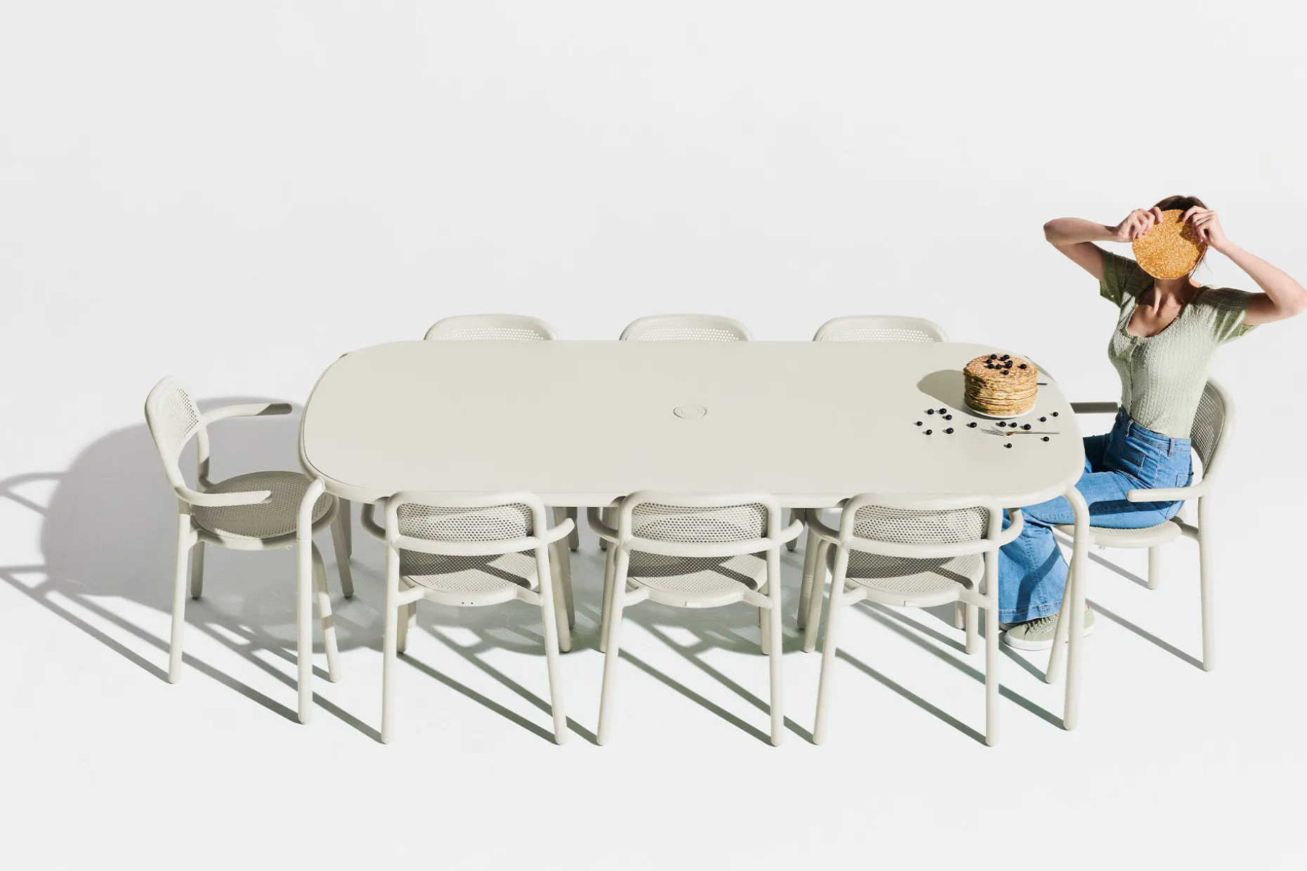 Toní Tablo Tuintafel groot, beige, 220x99x76 cm